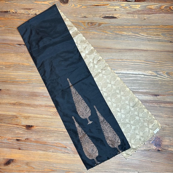 Silk Black, Gold and Tan Wrap - Picture 8 of 8